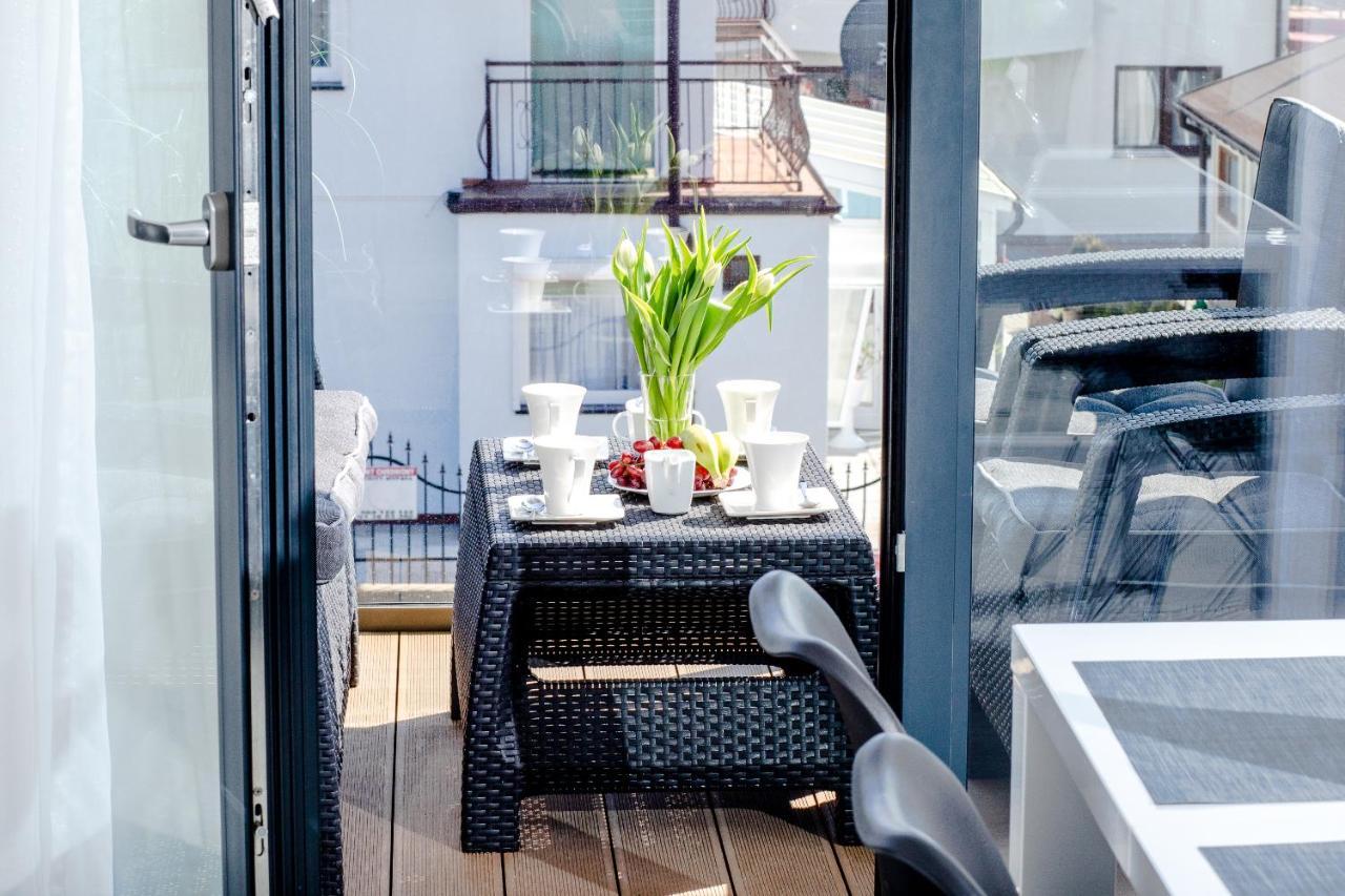 Apartament Linia Komfortu Gardenia Dziwnow Z Widokiem Na Morze Epapartamenty Exterior photo