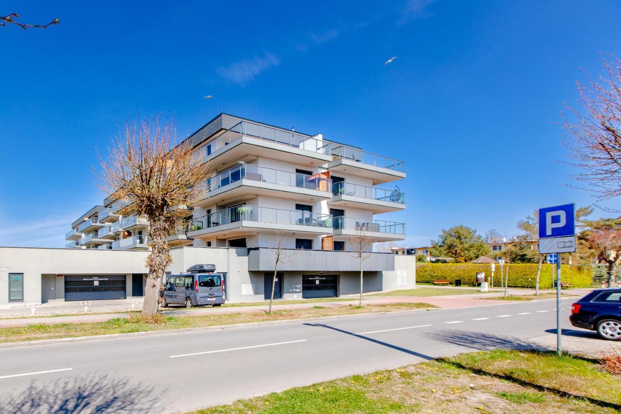 Apartament Linia Komfortu Gardenia Dziwnow Z Widokiem Na Morze Epapartamenty Exterior photo