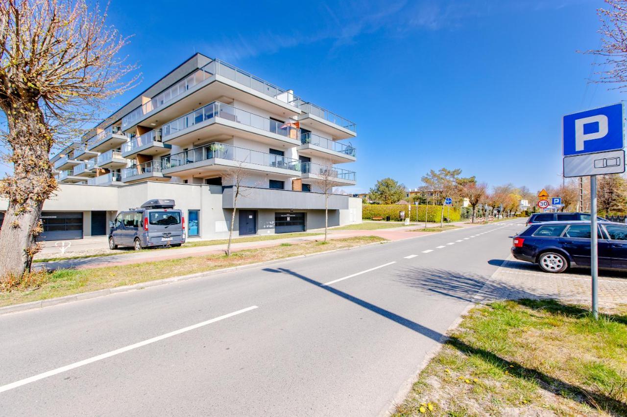 Apartament Linia Komfortu Gardenia Dziwnow Z Widokiem Na Morze Epapartamenty Exterior photo